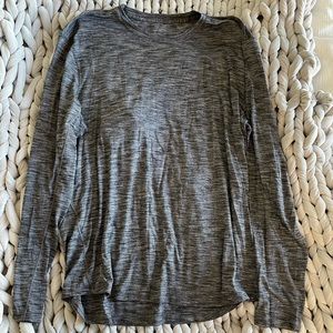 XL Lululemon long sleeve tee